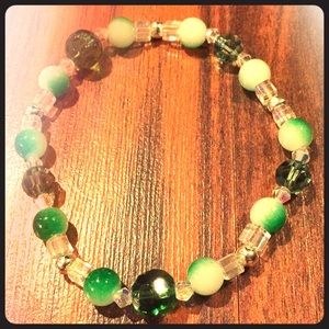 🦉 Handcrafted Green Bracelet
